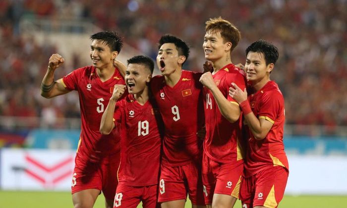 Tuyển Việt Nam khó lường dưới thời ông Kim Sang-sik. Ảnh: VFF