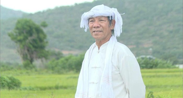 Theo ông Tuấn, người nông dân phải biết tính toán, biết ứng dụng máy móc, chọn giống phù hợp, liên kết sản xuất và quan trọng hơn là biết cùng nhau làm ăn