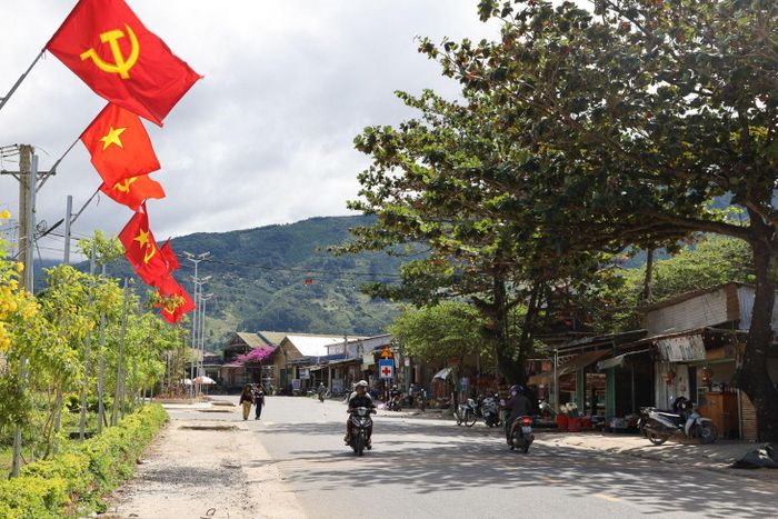Bộ mặt NTM của Đam Rông 4 từng bước khang trang, đường xá, giao thông từng bước được cứng hóa