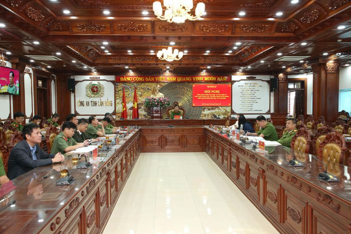 Quang cảnh điểm cầu tại Công an tỉnh Lâm Đồng