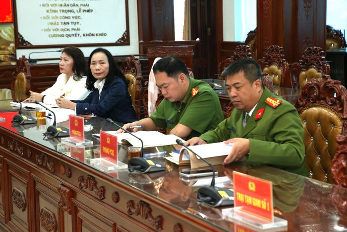 Các đại biểu tham dự hội nghị