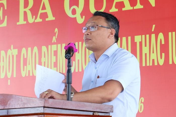 Phó Chủ tịch UBND phường Phước Hội Nguyễn Mậu Sâm phát biểu tại lễ ra quân