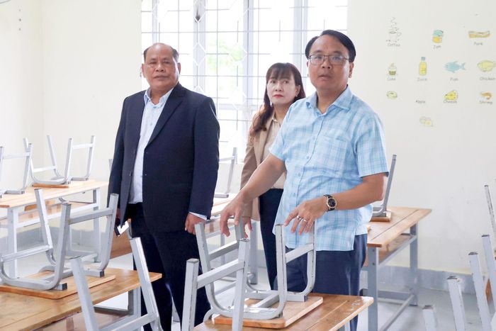 Phó Bí thư Thường trực Tỉnh ủy Lâm Đồng Đặng Hồng Sỹ kiểm tra tại Trường Tiểu học Lương Thế Vinh