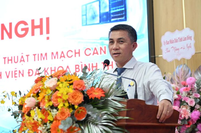 Bác sĩ chuyên khoa cấp II Phạm Thanh Việt, Giám đốc Bệnh viện Chợ Rẫy chia sẻ tại hội nghị
