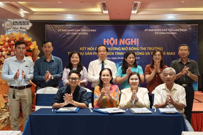 Ký biên bản ghi nhớ hợp tác giữa các doanh nghiệp Lâm Đồng và Cà Mau