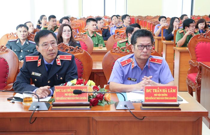 Các đại biểu tham dự hội nghị