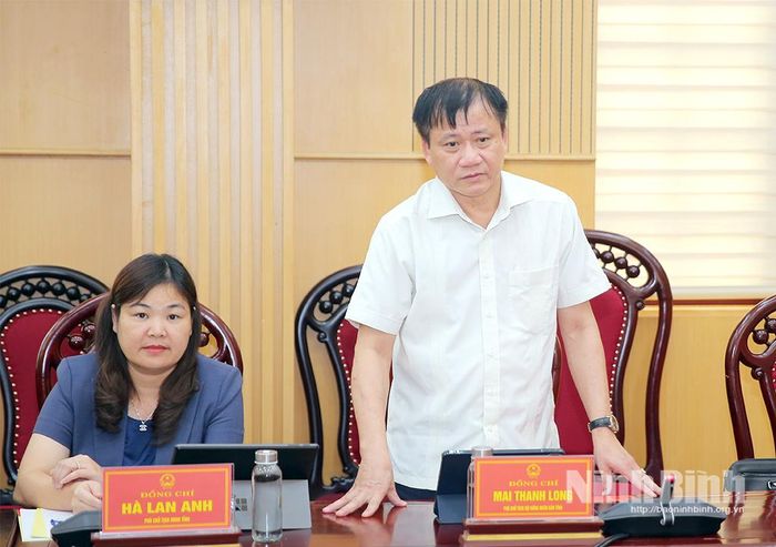 Đồng chí Mai Thanh Long, Tỉnh ủy viên, Phó Chủ tịch HĐND tỉnh phát biểu tại hội nghị.