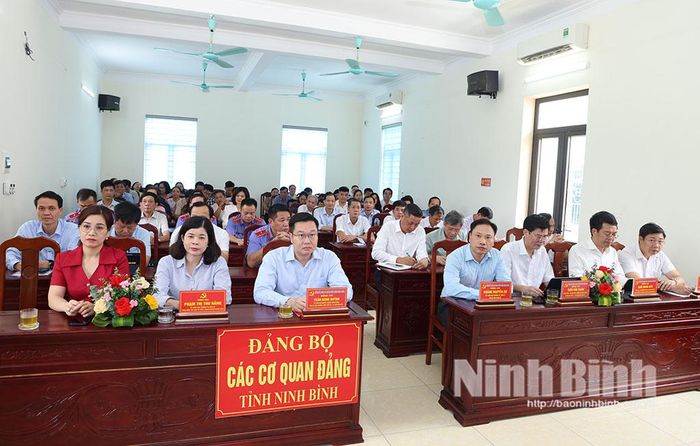 Các đại biểu dự Hội nghị.