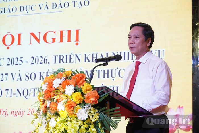 Đồng chí Hoàng Nam, Phó Chủ tịch Thường trực UBND tỉnh phát biểu chỉ đạo tại hội nghị - Ảnh: H.L
