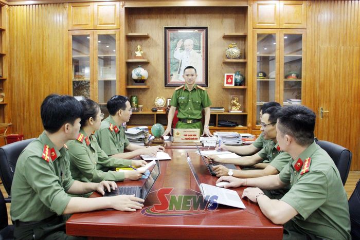 Đồng chí Phó Giám đốc Công an tỉnh chủ trì cuộc họp triển khai thực hiện kế hoạch hành động 100 ngày xử lý điểm nghẽn về chuyển đổi số của tỉnh. 
