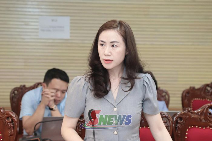 Lãnh đạo Ban Pháp chế phát biểu tại hội nghị.