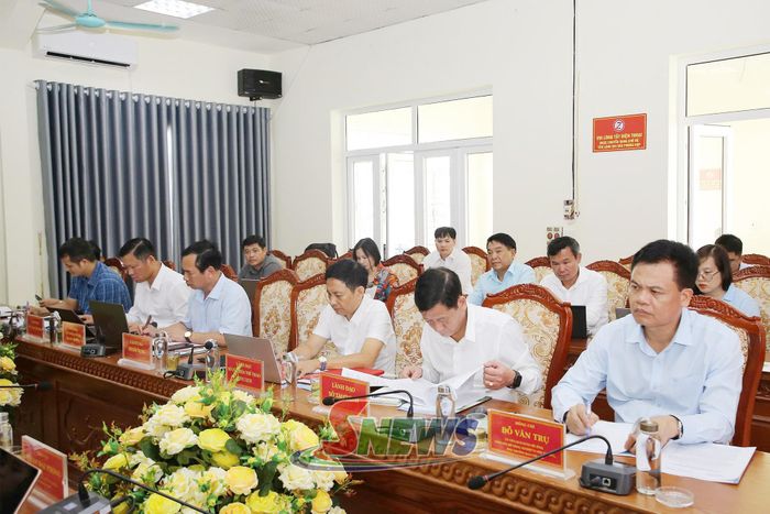 Các đại biểu dự cuộc làm việc.
