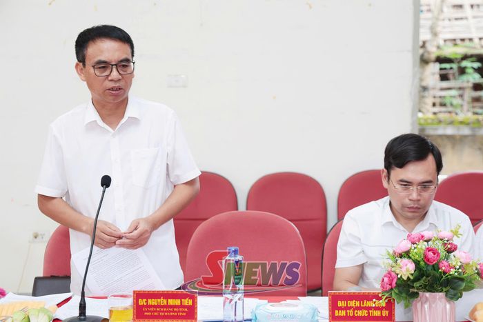 Đồng chí Phó Chủ tịch UBND tỉnh phát biểu tại cuộc làm việc.
