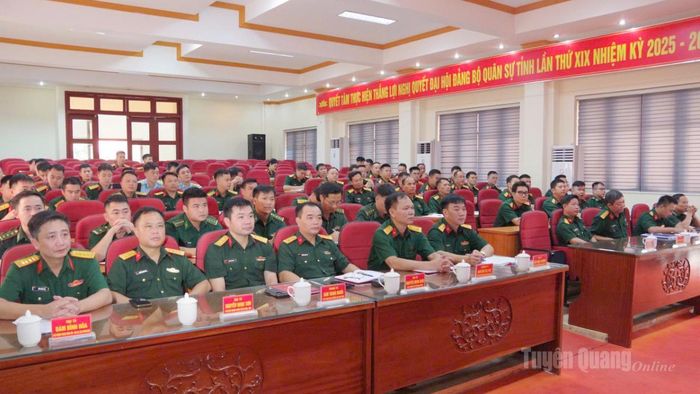 Các đại biểu dự hội nghị tập huấn.