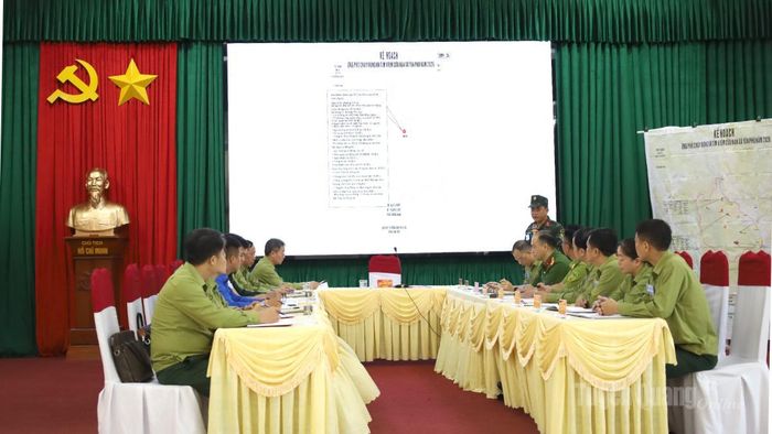 Các lực lượng thực hành xử trí tình huống trong diễn tập phần cơ chế.