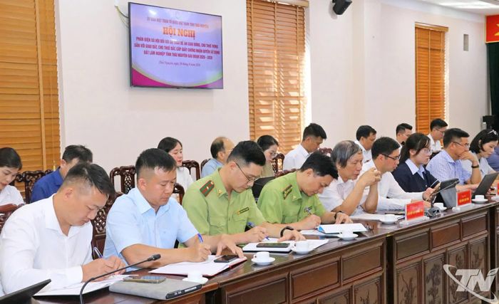 Đại biểu dự Hội nghị.