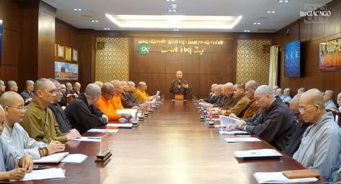 Buổi họp thảo luận phương án tổ chức thi cho giới tử