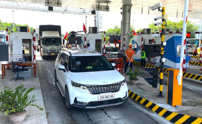 Cục Đường bộ Việt Nam khẳng định, Ví điện tử VETC, Viettel Money thông báo thu là phí sử dụng phương tiện thanh toán theo quy định của pháp luật ngân hàng phí không phải là phí sử dụng đường bộ hay sử dụng tài khoản giao thông (Ảnh minh họa).