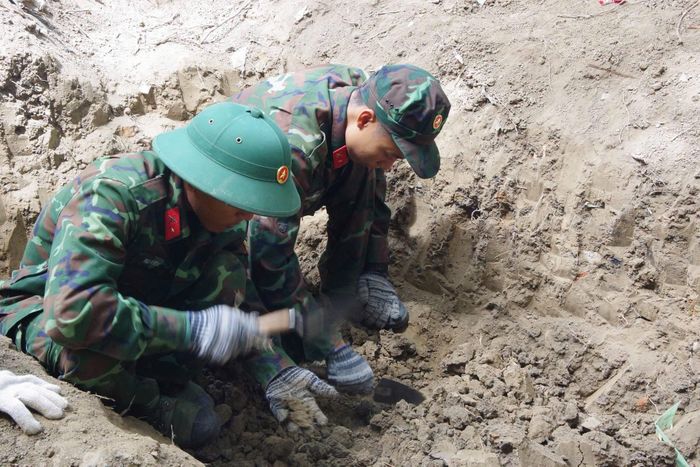 Quá trình tìm kiếm, xác minh dấu tích hài cốt liệt sĩ đang được triển khai chặt chẽ, khoa học.