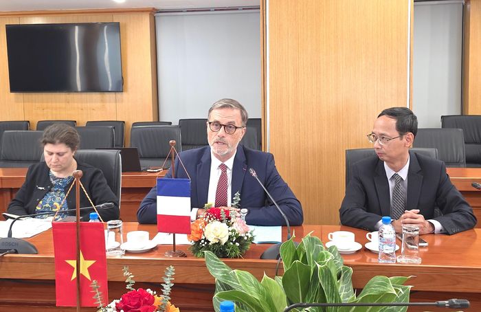 Hai bên thống nhất tích cực trao đổi, hiện thực hóa các hợp tác, đưa giao thông, xây dựng trở thành điểm sáng trong hợp tác hai nước.