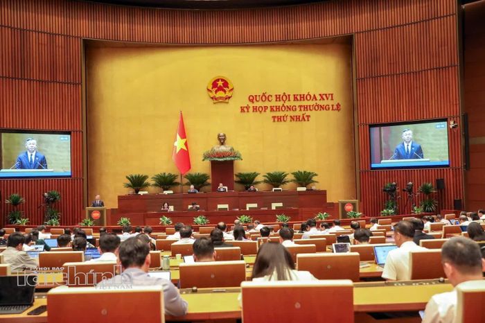 Toàn cảnh phiên họp. Ảnh: Quochoi.vn