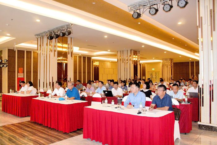 Đại biểu 12 tỉnh, thành phố trên cả nước tham dự chương trình tập huấn về giảm nghèo của Văn phòng Điều phối Trung ương Chương trình MTQG