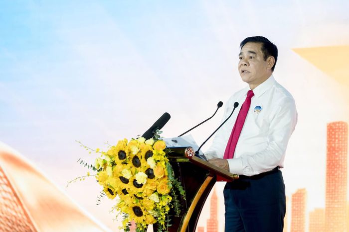 Ông Võ Trọng Hải - Chủ tịch UBND tỉnh Nghệ An phát biểu tại buổi lễ.