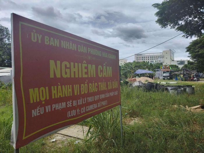 Phường Hòa Khánh, Đà Nẵng thưởng 1 triệu đồng cho người dân cung cấp thông tin chính xác giúp phát hiện, xử lý hành vi đổ rác trái quy định, tạo động lực cộng đồng cùng giám sát và bảo vệ môi trường.