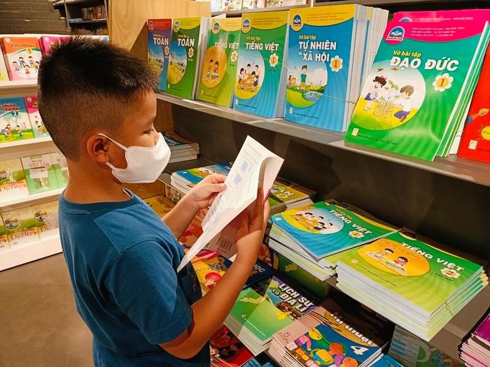 Học sinh có trách nhiệm sử dụng sách giáo khoa đúng mục đích