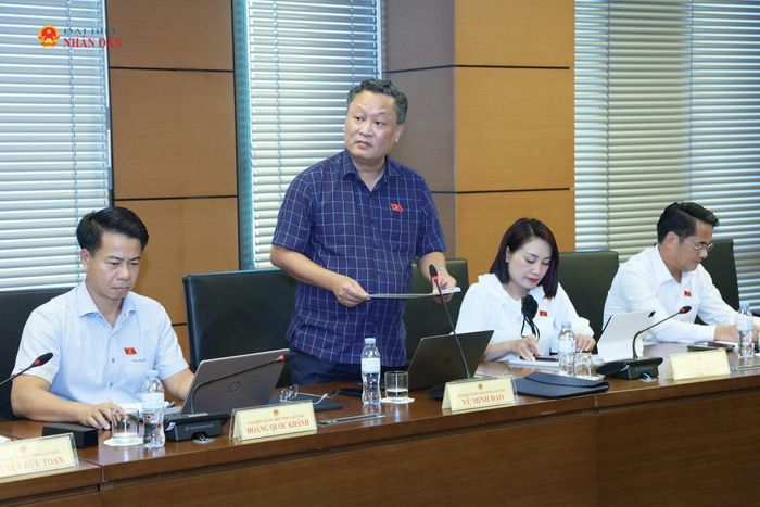 ĐBQH Vũ Minh Đạo (Lai Châu) phát biểu thảo luận tại Tổ 9
