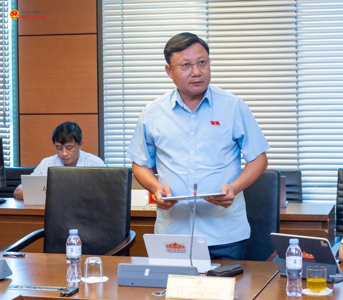 ĐBQH Lê Trọng Hòa (Quảng Ninh) phát biểu thảo luận tại Tổ 14
