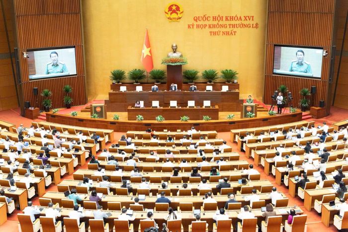 Quang cảnh phiên họp sáng 20/8.