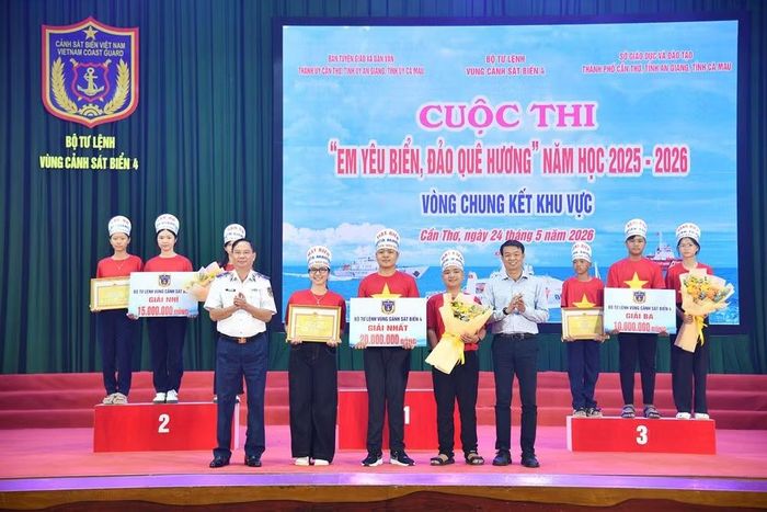 Đội “Mắt Biển” đạt giải Nhất tại vòng chung kết khu vực và tham gia vòng chung kết toàn quốc tới đây.