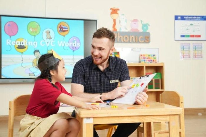 Bộ Giáo dục và Đào tạo đề xuất đưa tiếng Anh thành môn học bắt buộc từ lớp 1. Ảnh: Vinschool