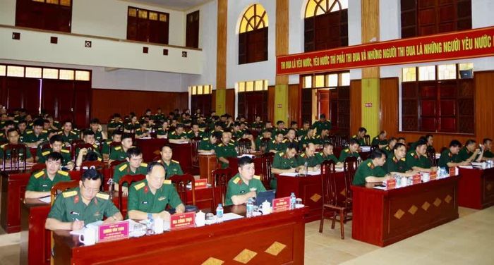 Các đại biểu dự hội nghị.