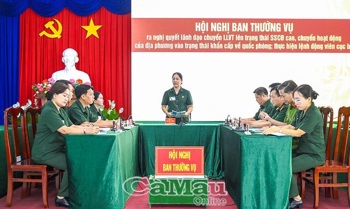 Cuộc họp vận hành cơ chế hội nghị Ban Thường vụ xã Vĩnh Mỹ ra nghị quyết lãnh đạo chuyển lực lượng vũ trang vào trạng thái sẵn sàng chiến đấu.