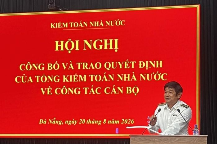 Đồng chí Nguyễn Huy Hải - Phó Kiểm toán trưởng KTNN khu vực III phát biểu trong ngày nhận Quyết định nghỉ hưu. Ảnh: KTNN khu vực III