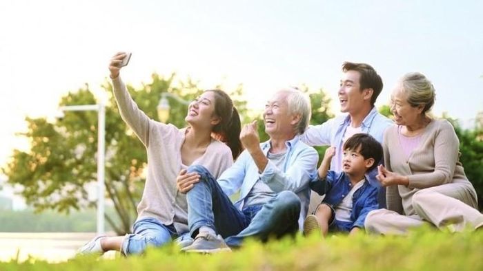 Một chuyến du lịch ngắn ngày cũng là món quà ý nghĩa dành tặng cha mẹ vào ngày Vu Lan. Ảnh minh họa