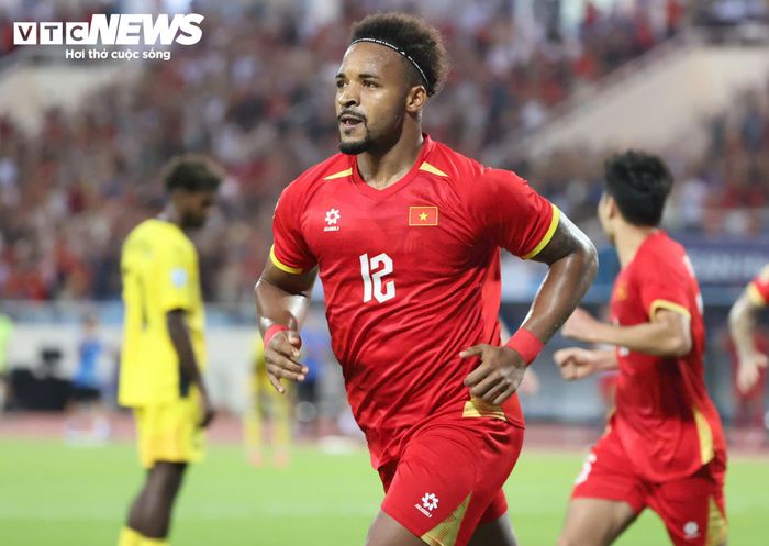 Hai bàn thắng tiếp tục đưa Xuân Son tiến lên trên bảng thành tích cá nhân tại ASEAN Cup. Anh nâng tổng số pha lập công tại giải lên 12 bàn.