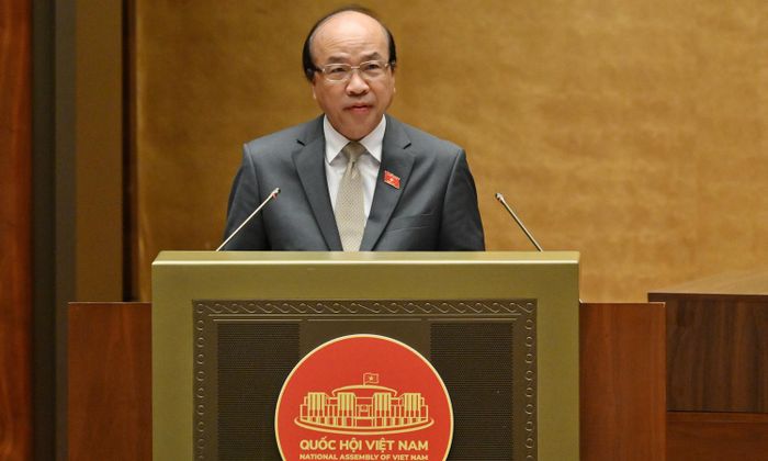 Chủ nhiệm Ủy ban Pháp luật và Tư pháp Phan Chí Hiếu.