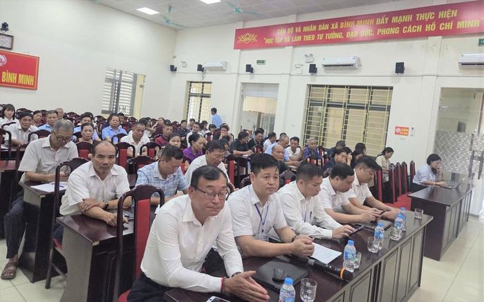 Lớp tập huấn kiến thức pháp luật, kỹ năng nghiệp vụ hòa giải ở cơ sở năm 2026 cho đội ngũ hòa giải viên, tuyên truyền viên pháp luật trên địa bàn xã Bình Minh. Ảnh T. Đạt