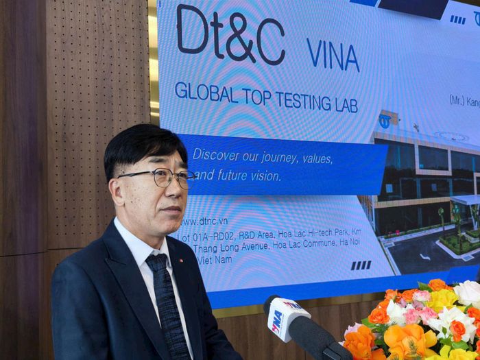 Ông Kang Moon-kyoung, Tổng Giám đốc Công ty cổ phần DT&C VINA phát biểu tại hội thảo. Ảnh: PV
