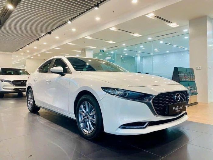 Mazda 3 nhận ưu đãi 50 triệu đồng.