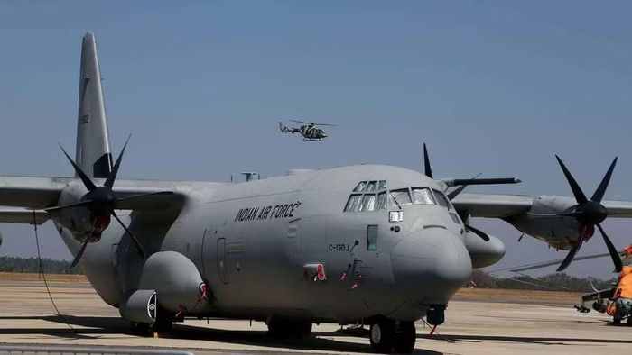 Tiếp đó là Tata Advanced Systems, công ty này muốn hợp tác với Lockheed Martin của Mỹ trong dự án lắp ráp C-130J, mặc dù họ đã là đối tác của Airbus trong dự án nội địa hóa C-295.