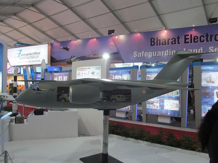 Tuy nhiên đặc biệt nhất phải là HAL (Hindustan Aeronautics Limited), khi công ty được cho là muốn quay lại hợp tác với Liên bang Nga và khôi phục lại dự án máy bay vận tải quân sự Il-214.