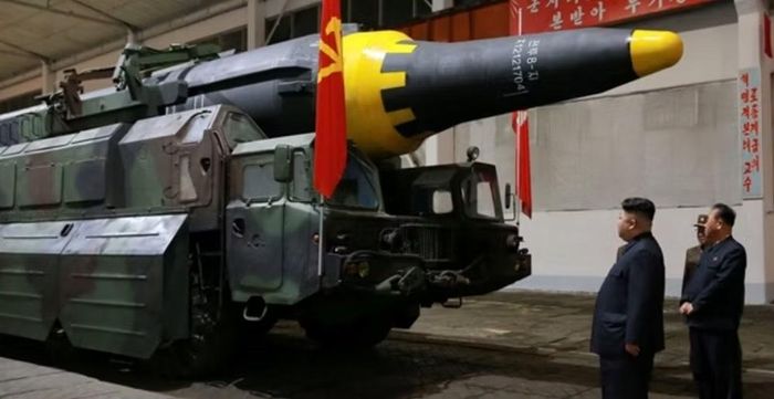 Ông Trump cũng khẳng định sẽ không để Iran sở hữu vũ khí hạt nhân, đồng thời cho biết ông có quan hệ tốt với Chủ tịch Triều Tiên Kim Jong-un.