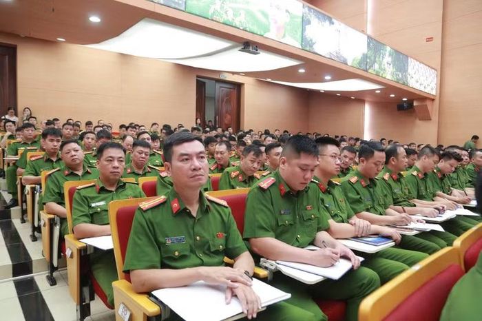 Hội nghị nhằm đánh giá kết quả thực hiện Nghị quyết 18 của Đảng ủy Ban Giám đốc CATP Hà Nội về phòng ngừa sai phạm quản lý cán bộ