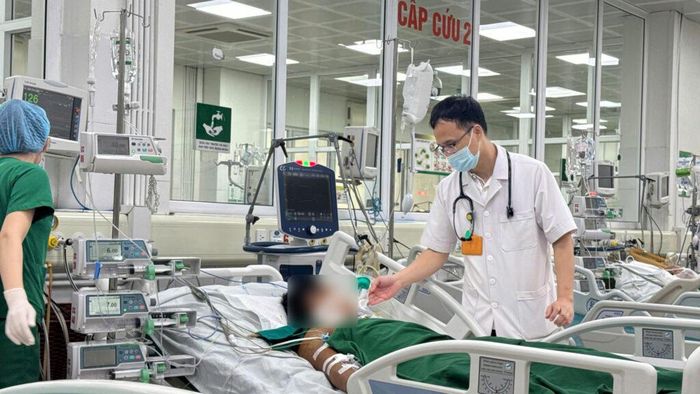 Bệnh nhân nguy kịch vì sử dụng thuốc nam mua trên mạng. BVCC