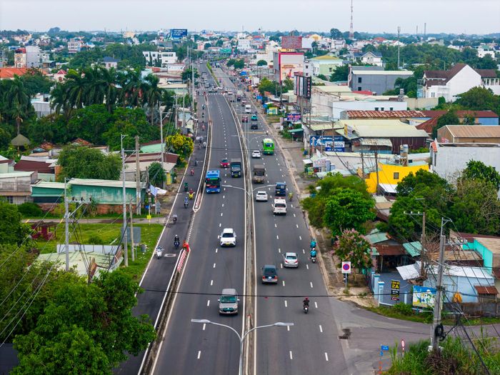 Vành đai 4 TP.HCM có tổng chiều dài khoảng 207 km, đi qua TP.HCM, Đồng Nai và Tây Ninh. Sau khi TP.HCM sáp nhập với Bình Dương và Bà Rịa - Vũng Tàu, đoạn tuyến thuộc TP.HCM mới dài gần 83 km, trở thành đoạn dài nhất toàn tuyến.