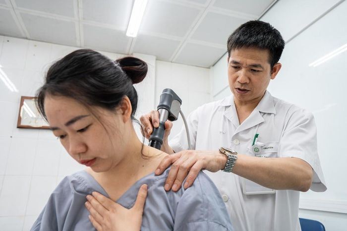  Một hệ sinh thái từ dược liệu, bệnh viện, khoa học công nghệ đến du lịch sức khỏe đang được đặt vào tham vọng phát triển y học cổ truyền Việt Nam. Ảnh: Trần Hiền. 